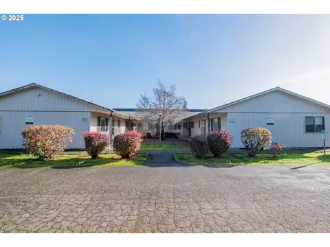 3928 Auburn Rd NE, Salem, OR 97301