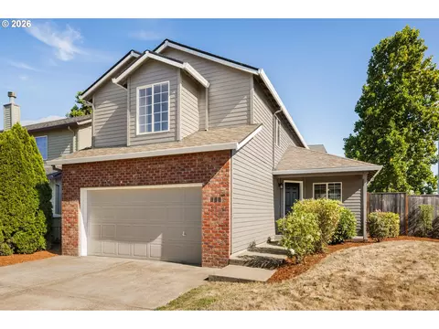 896 SE 74th Ave, Hillsboro, OR 97123