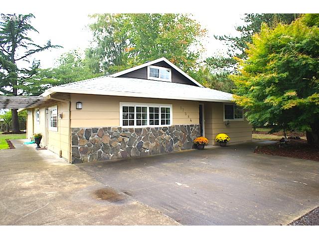 17584 Painter Loop Rd NE, Hubbard, OR 97032 photo 1