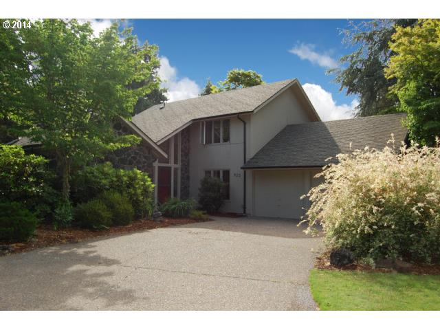 925 St Andrews Dr, Eugene, OR 97401 photo 1