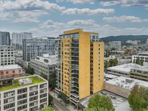 311 NW 12th Ave #704, Portland, OR 97209