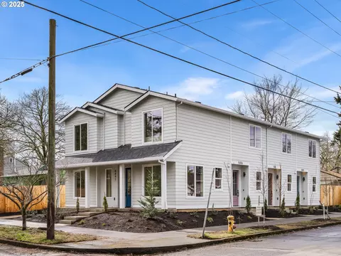 5008 N Houghton St #3, Portland, OR 97203