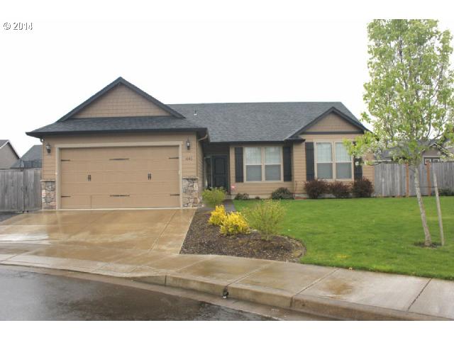 1045 S 40th Pl, Springfield, OR 97478 photo 1