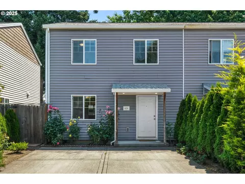 656 SE Brauner Pl, Hillsboro, OR 97123