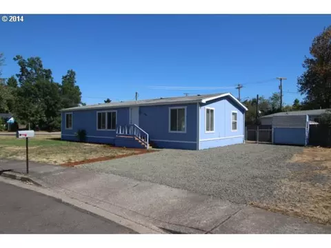 399 La Casa St, Eugene, OR 97402 photo 1