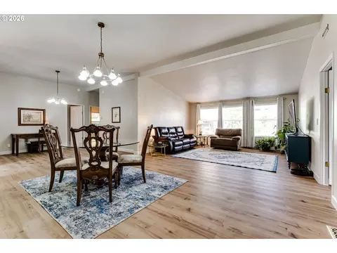 Dining - 5301 Glenn Ellen Dr, Eugene, OR 97402 photo 1 of 6