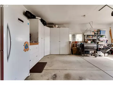 Other - 5301 Glenn Ellen Dr, Eugene, OR 97402 photo 11 of 12