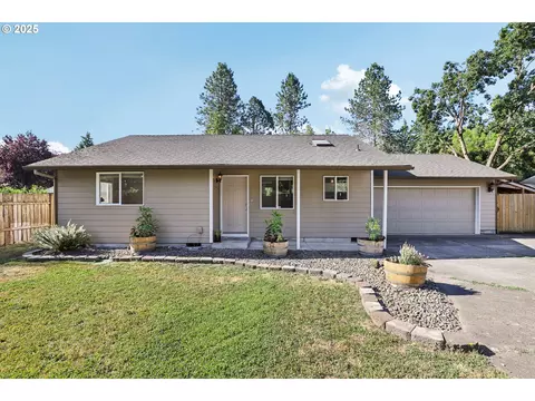 126 SW Fleishauer Ln, Mcminnville, OR 97128