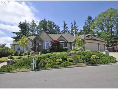 2588 Ridgemont Dr, Eugene, OR 97405 photo 1