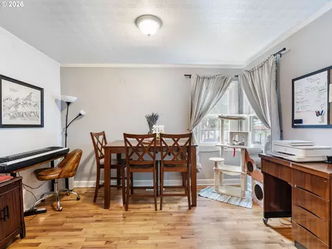 Dining - 3003 Watson Ave, Vancouver, WA 98661 photo 2 of 2