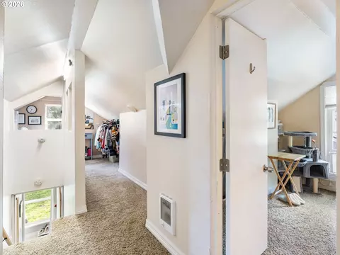 Entry Way - 3003 Watson Ave, Vancouver, WA 98661 photo 5 of 8