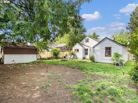 Exterior - 3003 Watson Ave, Vancouver, WA 98661 photo 7 of 8