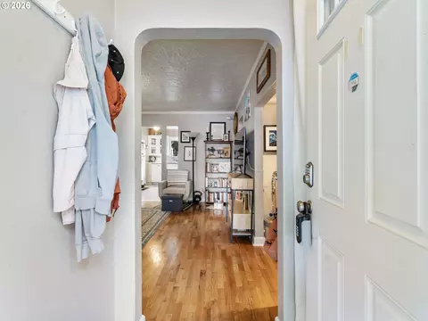 Entry Way - 3003 Watson Ave, Vancouver, WA 98661 photo 1 of 8