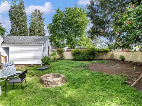Exterior - 3003 Watson Ave, Vancouver, WA 98661 photo 5 of 8