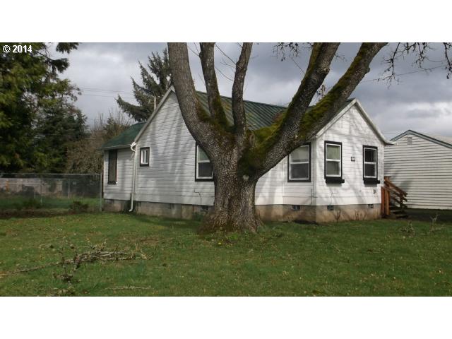 1474 A St, Springfield, OR 97477 photo 1