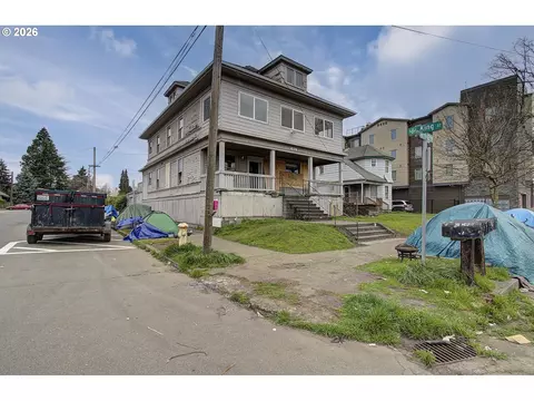 1012 W 12th St, Vancouver, WA 98660