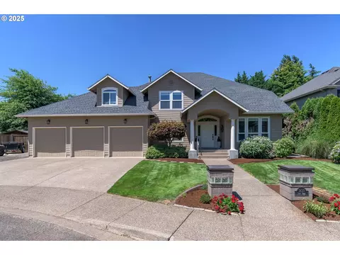 3133 Saint Croix St, Eugene, OR 97408