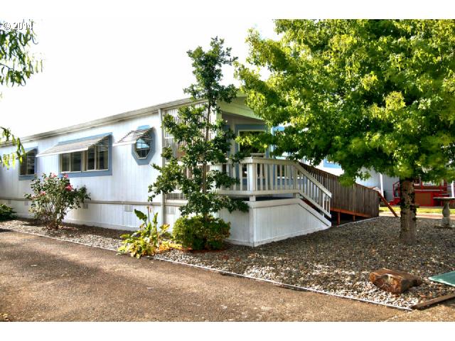 2902 E 2nd St #8, Newberg, OR 97132 photo 1