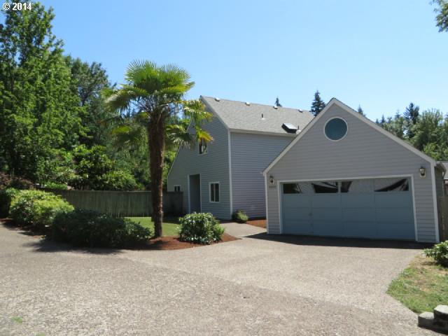 4455 N Shasta Loop, Eugene, OR 97405 photo 1