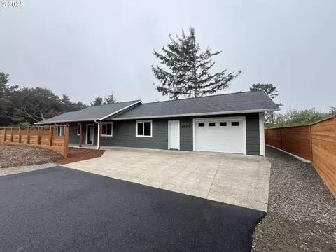 88366 4th Ave, Florence, OR 97439
