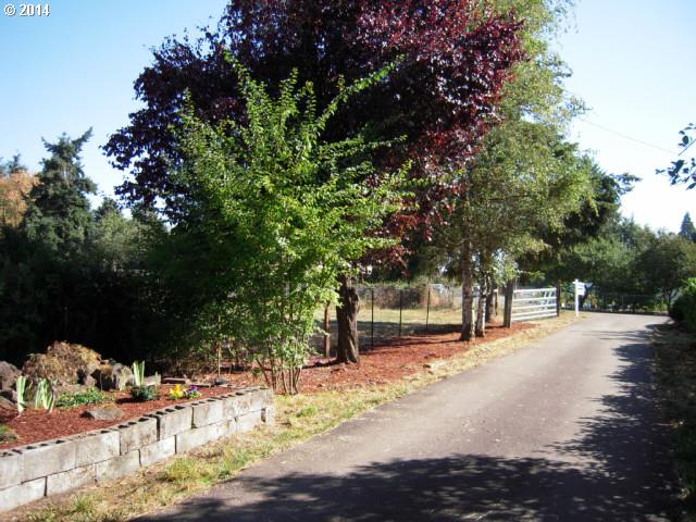 3136 Kinney Loop, Eugene, OR 97408 photo 1