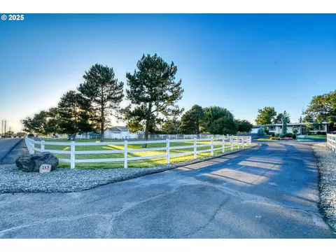 213 E Mckinney Ave, Hermiston, OR 97838