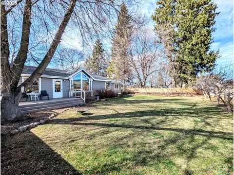 1396 N Cove St, Union, OR 97883
