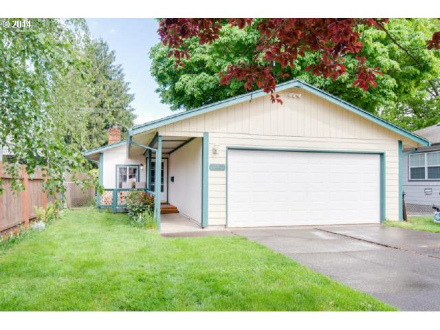 140 E Fairfield St, Gladstone, OR 97027 photo 1