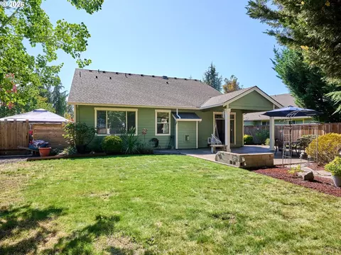 Exterior - 725 Thyme Loop, Silverton, OR 97381 photo 5 of 12