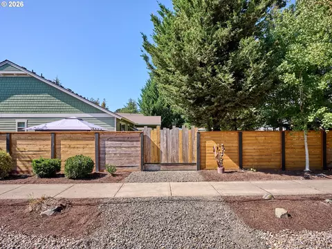 Exterior - 725 Thyme Loop, Silverton, OR 97381 photo 12 of 12