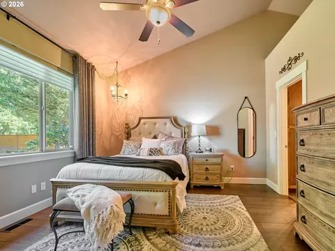 Bedroom - 725 Thyme Loop, Silverton, OR 97381 photo 1 of 2