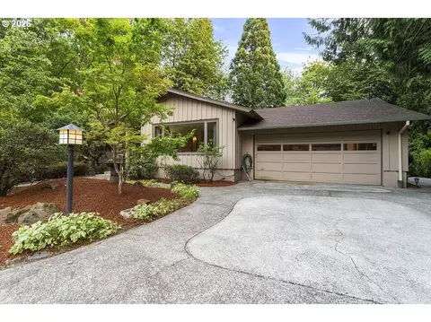 7280 SW Brenne Ln, Portland, OR 97225