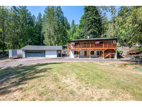 183 Pogue Ln, Castle Rock, WA 98611