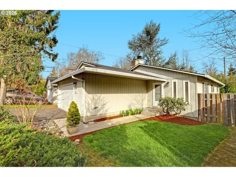 4703 SW Pomona St, Portland, OR 97219