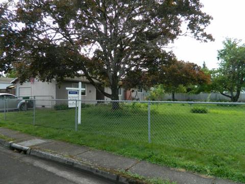 186 38th St, Springfield, OR 97478 photo 1