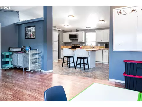 2646 Atticus Way, Eugene, OR 97404 photo 11