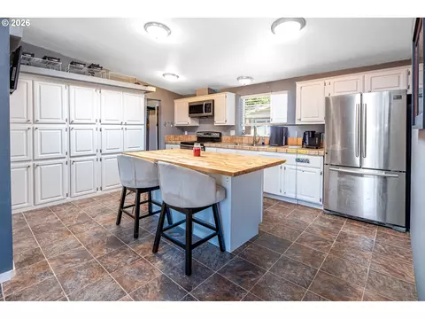 2646 Atticus Way, Eugene, OR 97404 photo 5