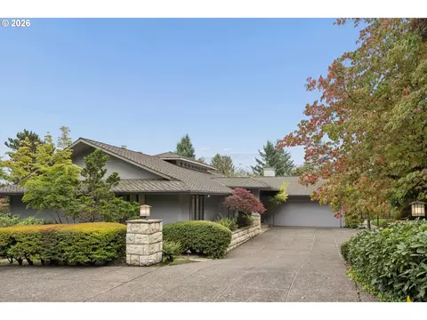 26 Monticello Dr, Lake Oswego, OR 97035