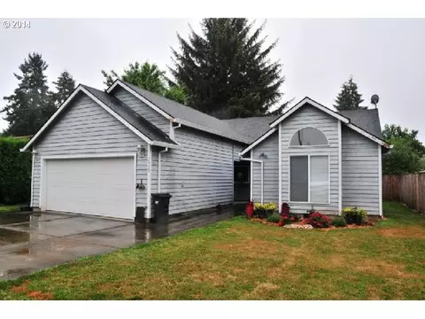 2520 E St, Hubbard, OR 97032 photo 1
