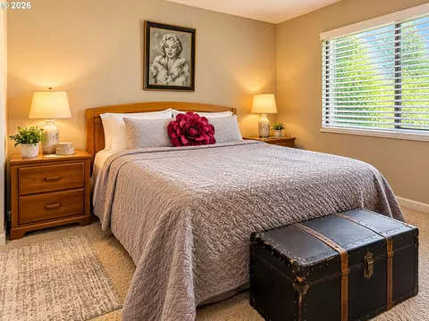 9752 SE Talbert St, Clackamas, OR 97015 photo 3