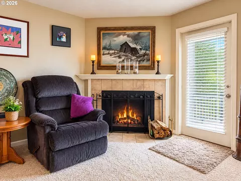 9752 SE Talbert St, Clackamas, OR 97015 photo 2