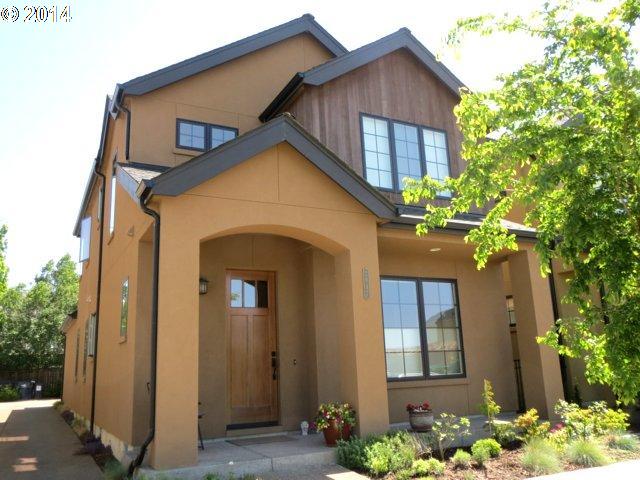 2947 Lord Byron Pl, Eugene, OR 97408 photo 1