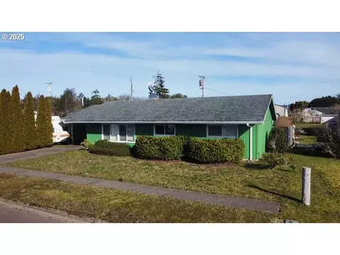 648 Juniper St, Florence, OR 97439