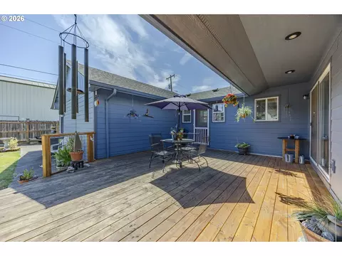 Exterior - 2911 Shirley St, Eugene, OR 97404 photo 4 of 11