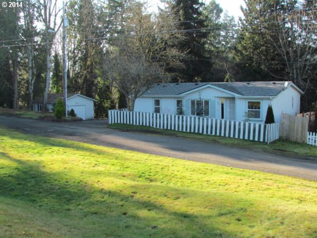 520 E 3rd St, Rainier, OR 97048 photo 1