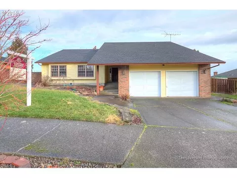 3301 SW Willow Pkwy, Gresham, OR 97080 photo 1