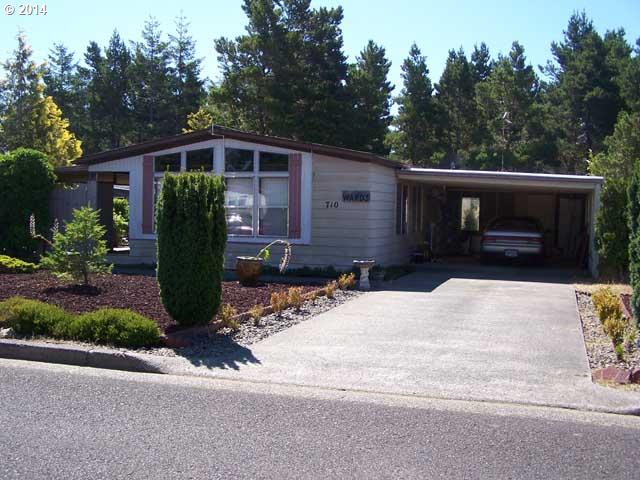 710 Siano Loop, Florence, OR 97439 photo 1