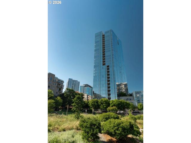 1075 NW Northrup St #2512, Portland, OR 97209