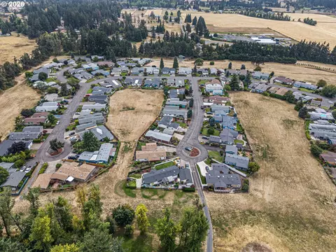 View/Area - 85665 Manchester Ln, Eugene, OR 97405 photo 1 of 7