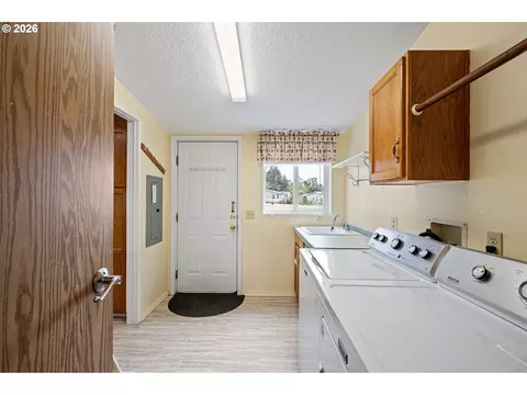 Other - 85665 Manchester Ln, Eugene, OR 97405 photo 6 of 9